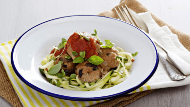 LEAN & GREEN TURKEY MEATBALLS AND ZUCCHINI NOODLES