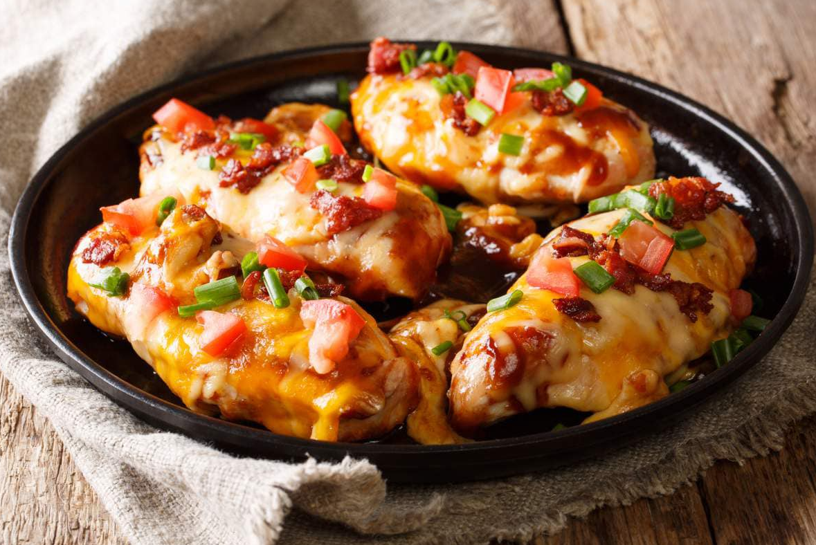Lean & Green Healthy Cheesy Bacon Smothered Chicken