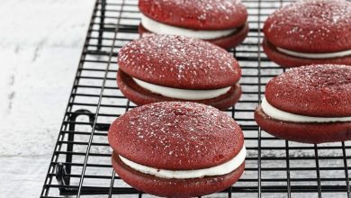 Red Velvet Whoopie Pies